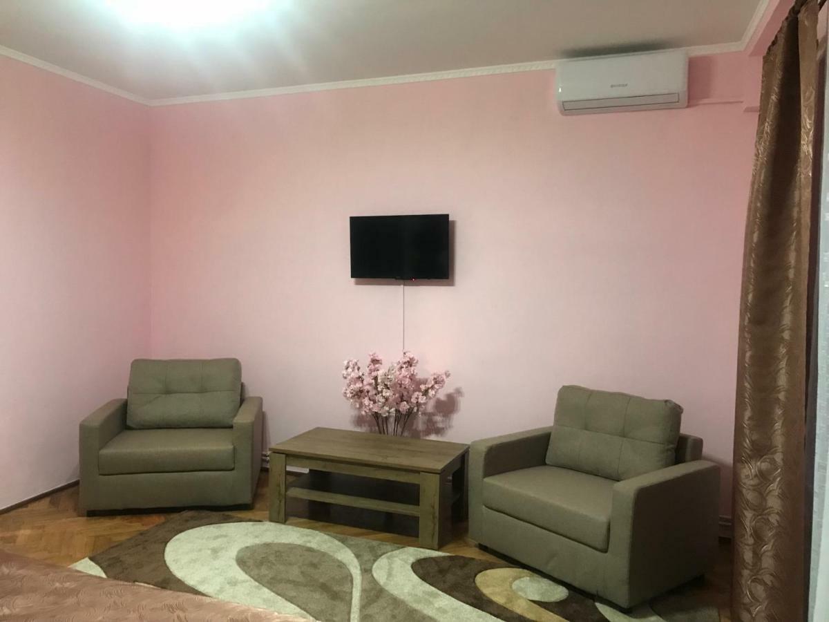 Casa Transilvania Орадеа Екстериор снимка