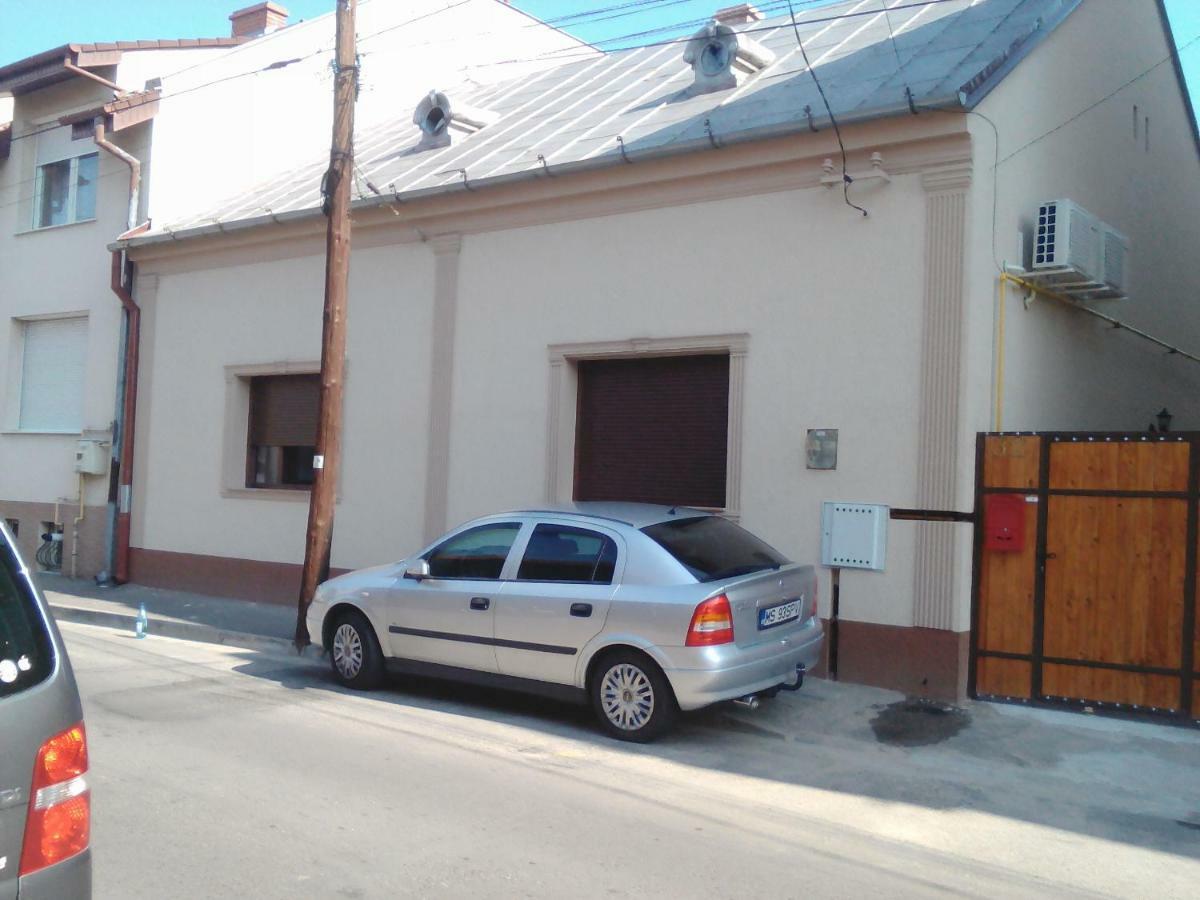 Casa Transilvania Орадеа Екстериор снимка