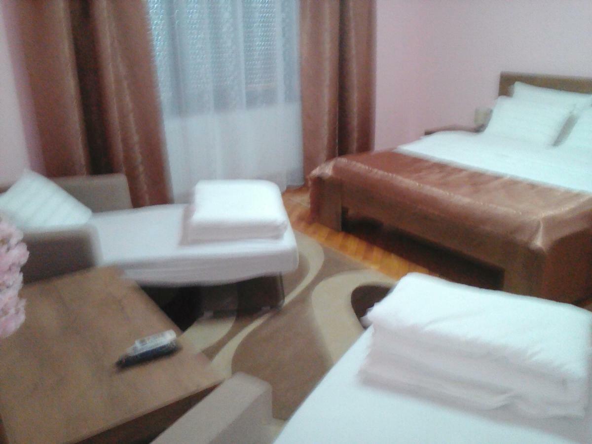Casa Transilvania Орадеа Екстериор снимка